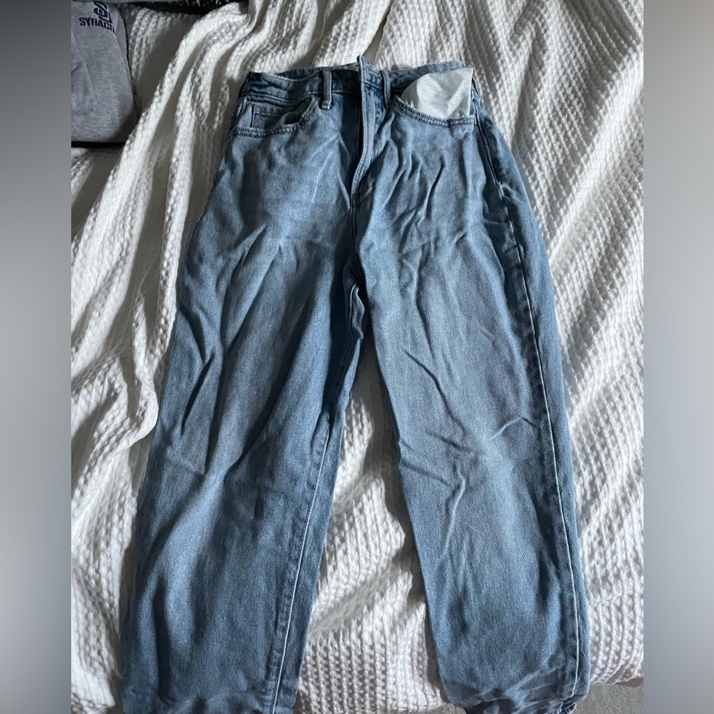 Hollister women’s jeans